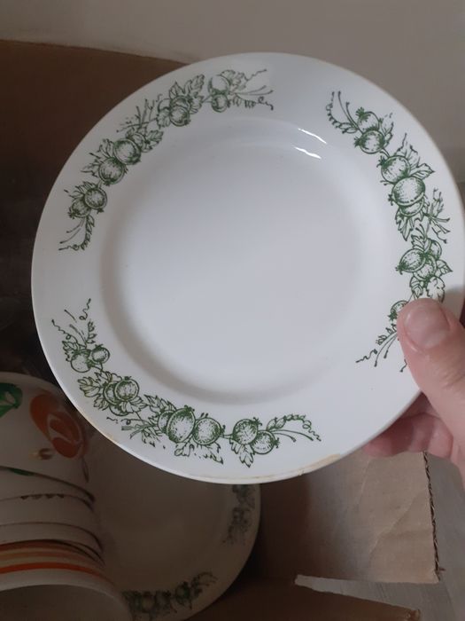 Ыдыс аяктар сатылады