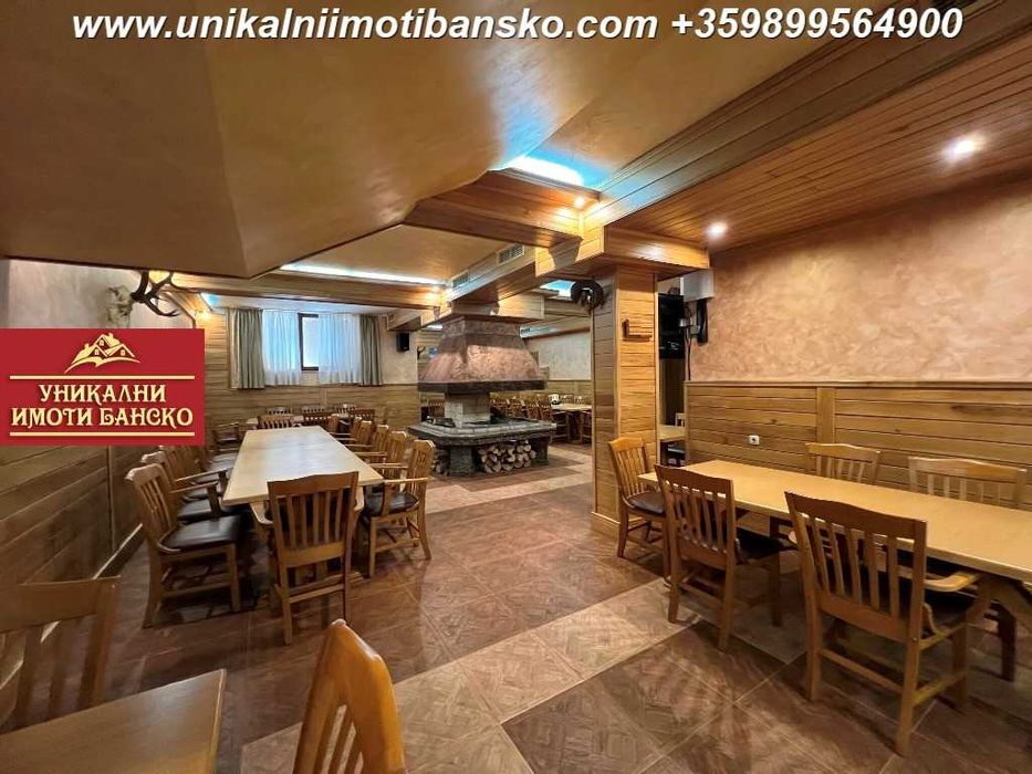 Просторна МЕХАНА за продажба в град Банско + собствена парна баня!
