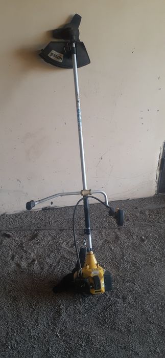 триммер доя газона