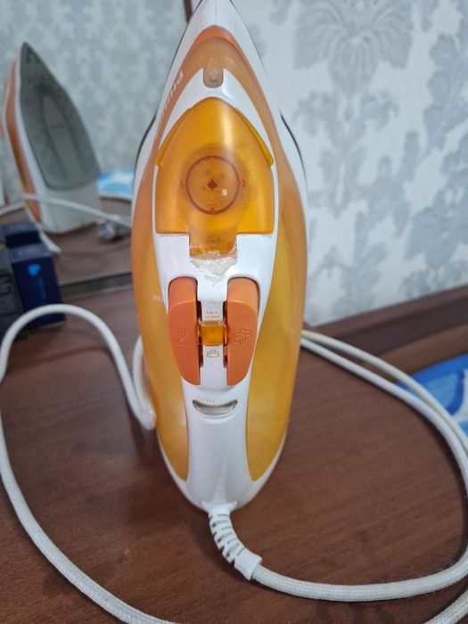 Утюг Philips оранжевый