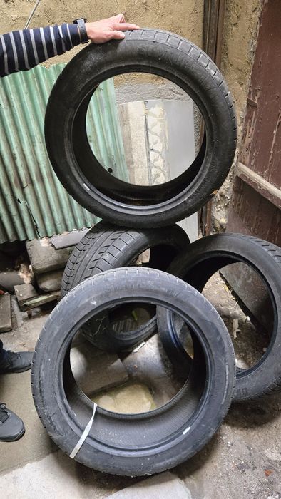 Летни гуми 275/45/21