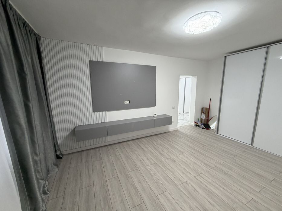 Apartament 3 camere decomandat revonat complet