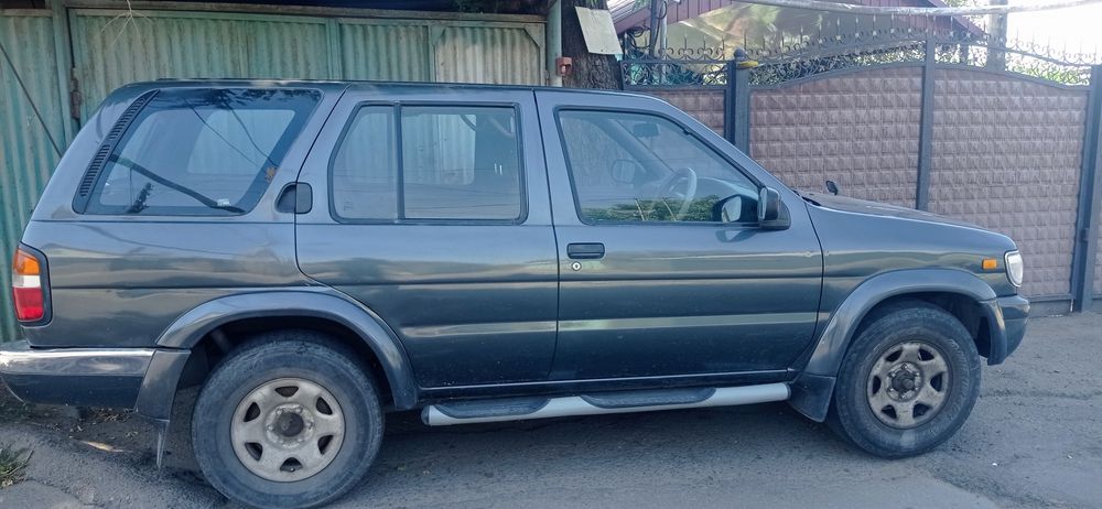 Срочно продам Ниссан тиранно