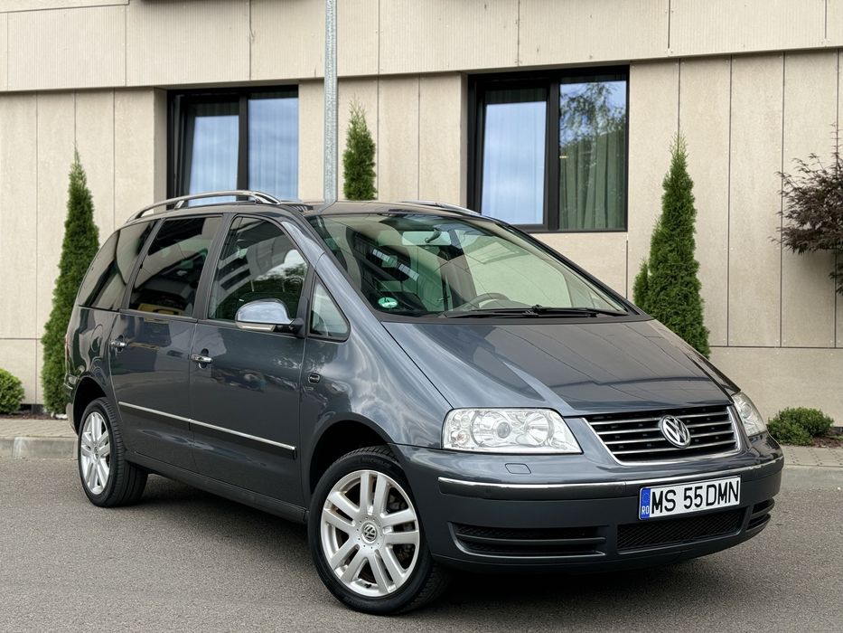 VOLKSWAGEN Sharan