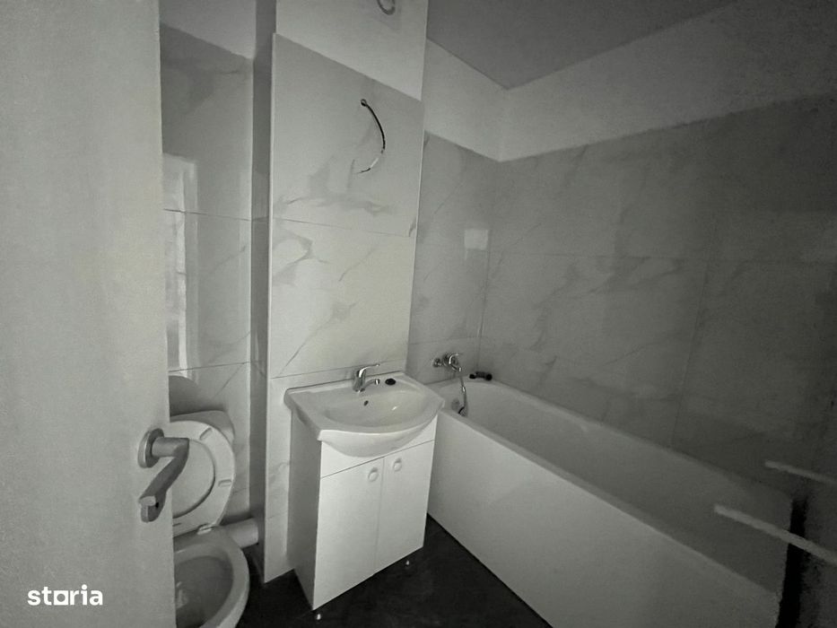 3 camere | 2 băii | Acces Uverturii | Comision 0%