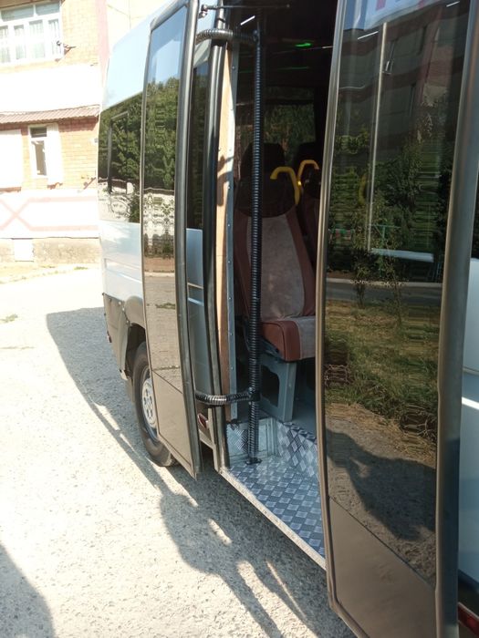 Срочно продам Микроавтобус Пежо боксер Мотор Мерс111 бензин.