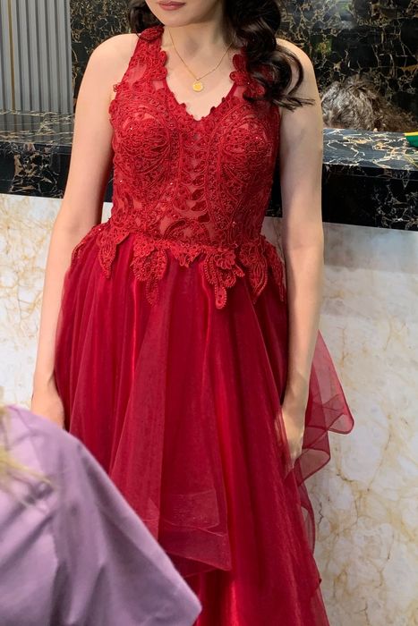 Женское вечернее платье