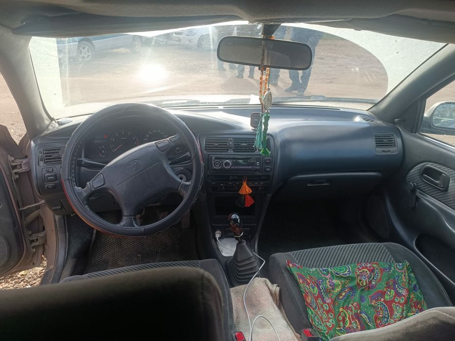 Тойота Королла 1.6