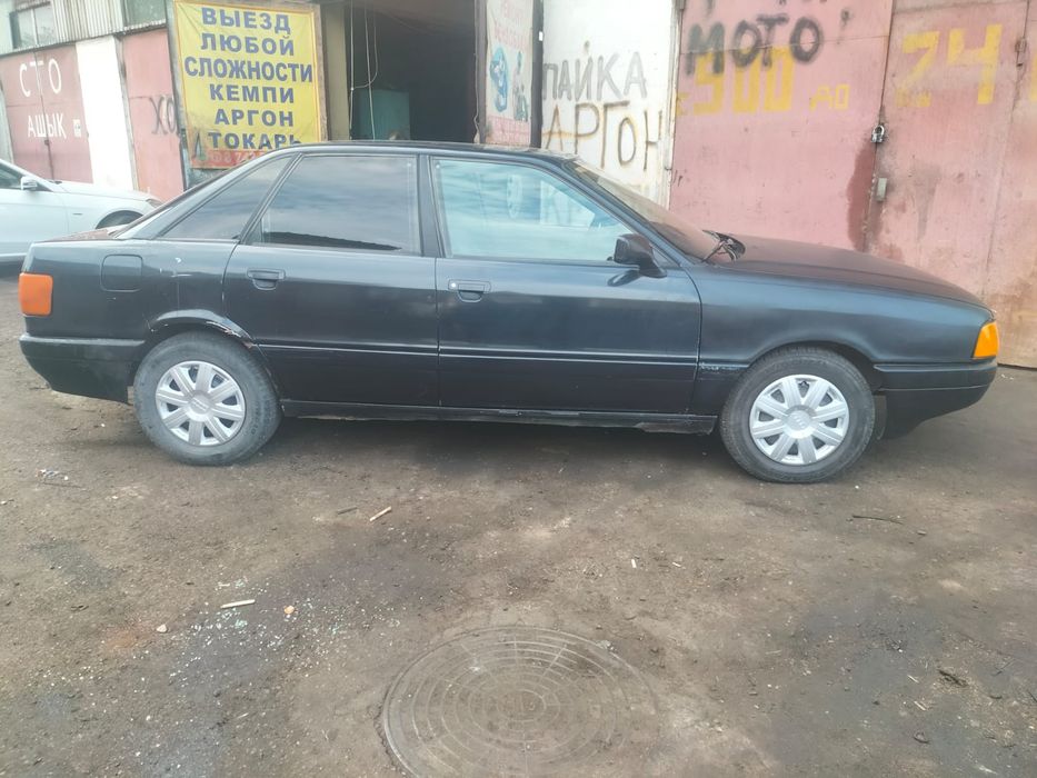 Продам Ауди 80 .