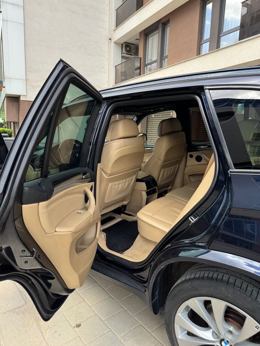 Продава се BMW X5 e70