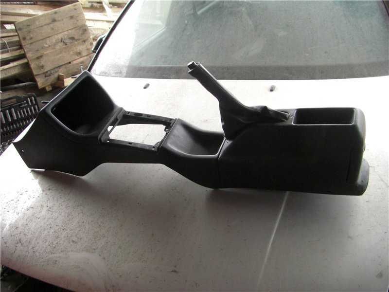 Центральная панель гольф, пассат, венто, ауди