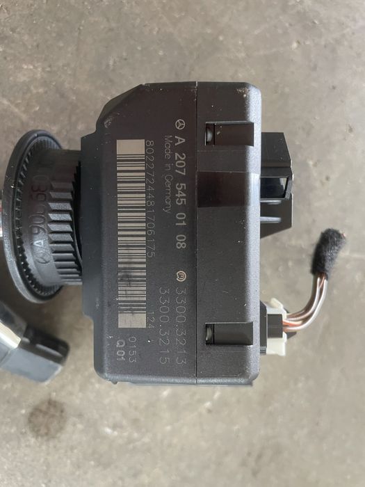 Contact mercedes w204 w212 w207 e c class