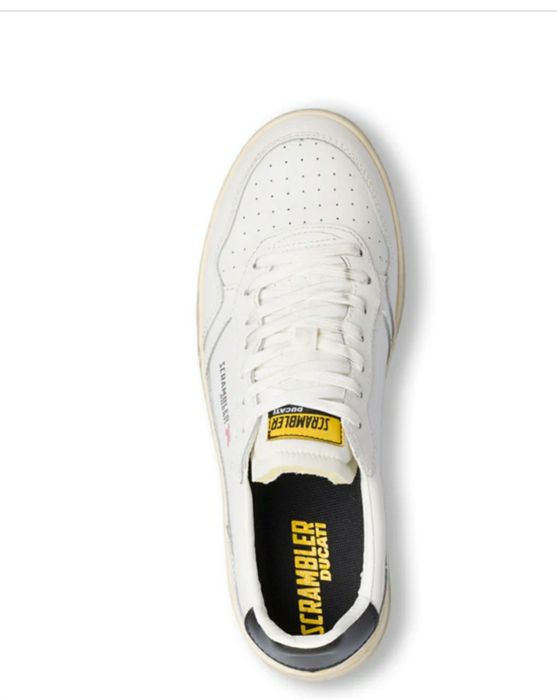 Мъжки маратонки бели