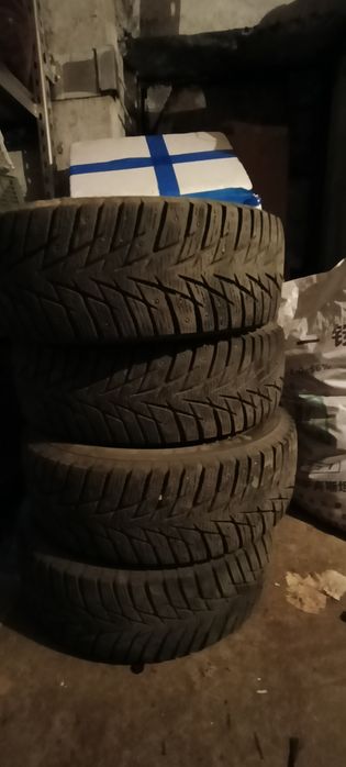 Продам зимние шины размер 17