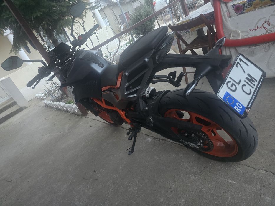 KTM Duke 390 2024