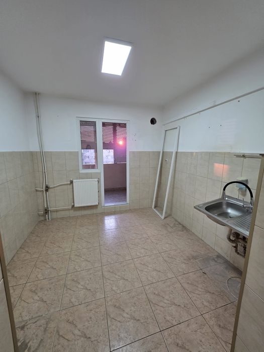 Apartament spatios 3 camere