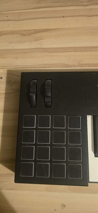 MIDI Контролер/Синтезатор - Alesis VI61