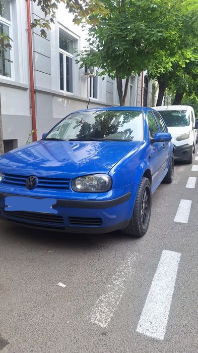 Vând faruri cu lupă golf 4