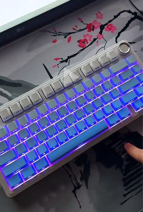 Монитор, мышка, клавиатура