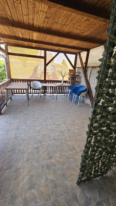 Casa de vanzare, locatie foarte buna pentru magazin