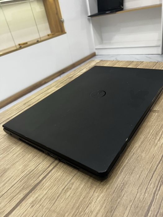 Ноутбук Dell Inspiron 15