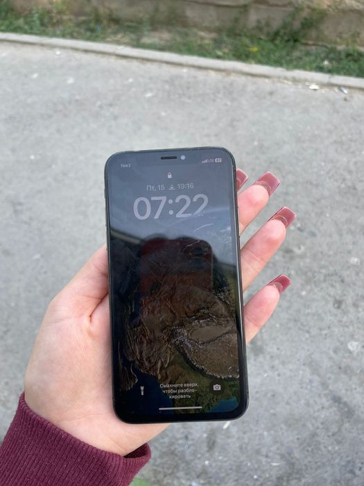 Айфон х                    О