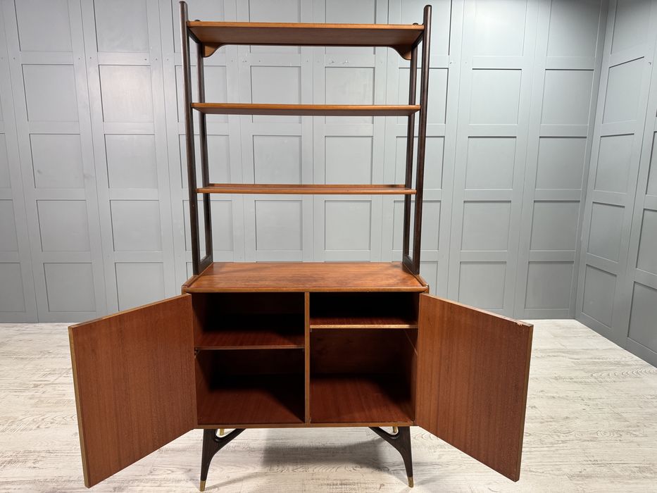 Винтидж библиотека - секция масив Р263