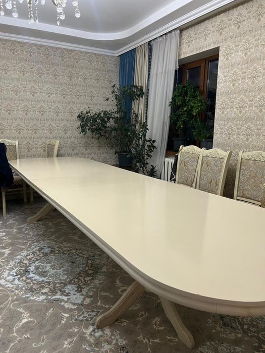 Стол сатылады,продаётся стол красивый