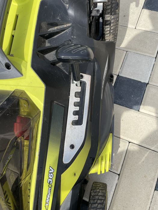 Vand masina de tund iarba electrica Ryobi 36v