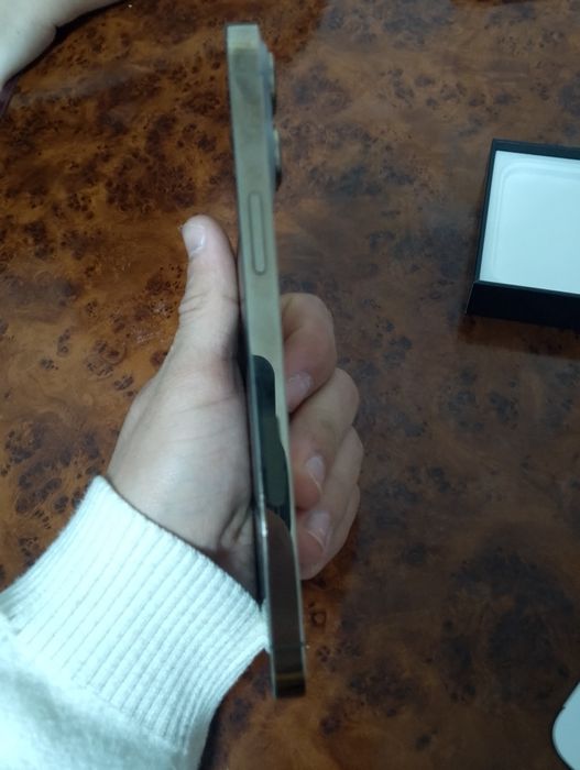 Iphone 13pro max 128gb yomqs100  yangi batareka qôyilgan ishlashi