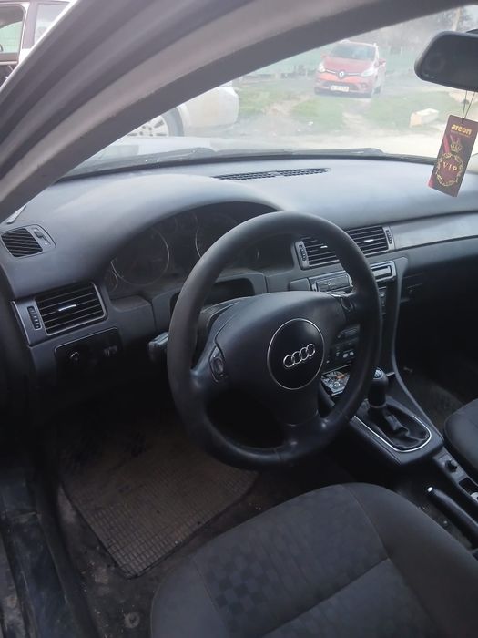 Vând Audi a 6 2003