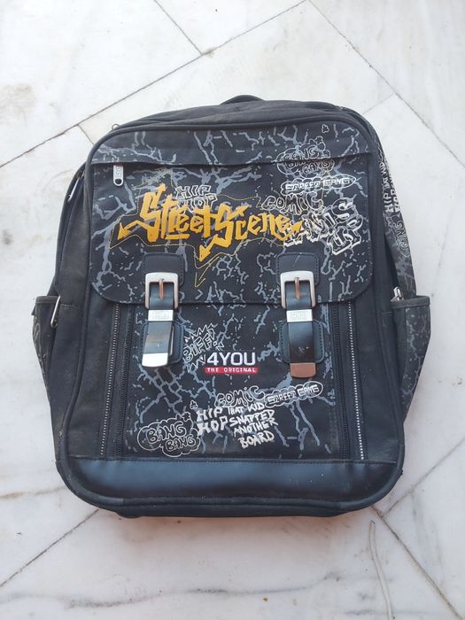 Ghiozdan/rucsac original 4you 200lei fix