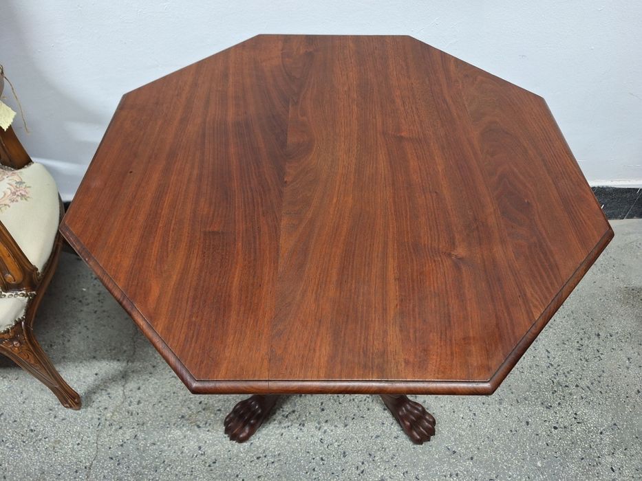 Антична Викторианска маса орех