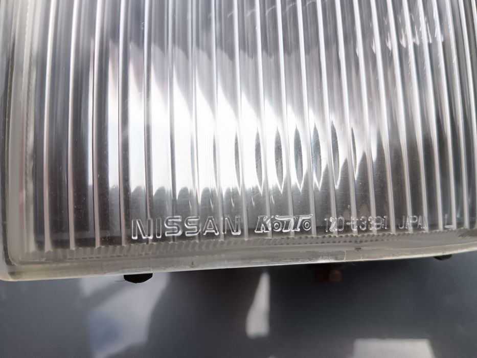Продам противотуманку 1 шт Nissan Левая