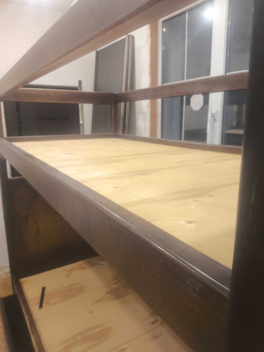 Кровать двухярусная