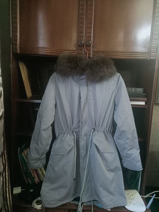 Продам парку и горнолыжный костюм