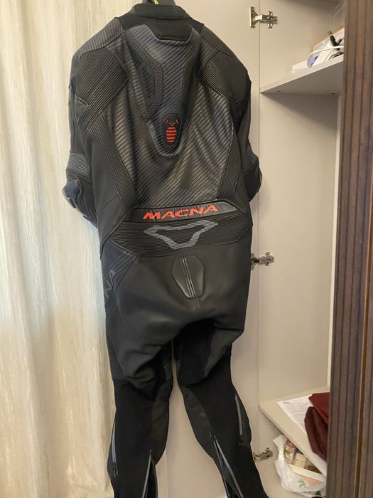 Combinezon macna ignite