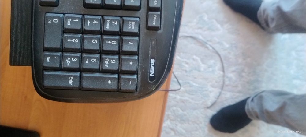 Продаю колонки EDIFIER