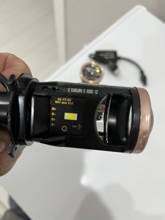 Лед лампочки на Н4 миниледы