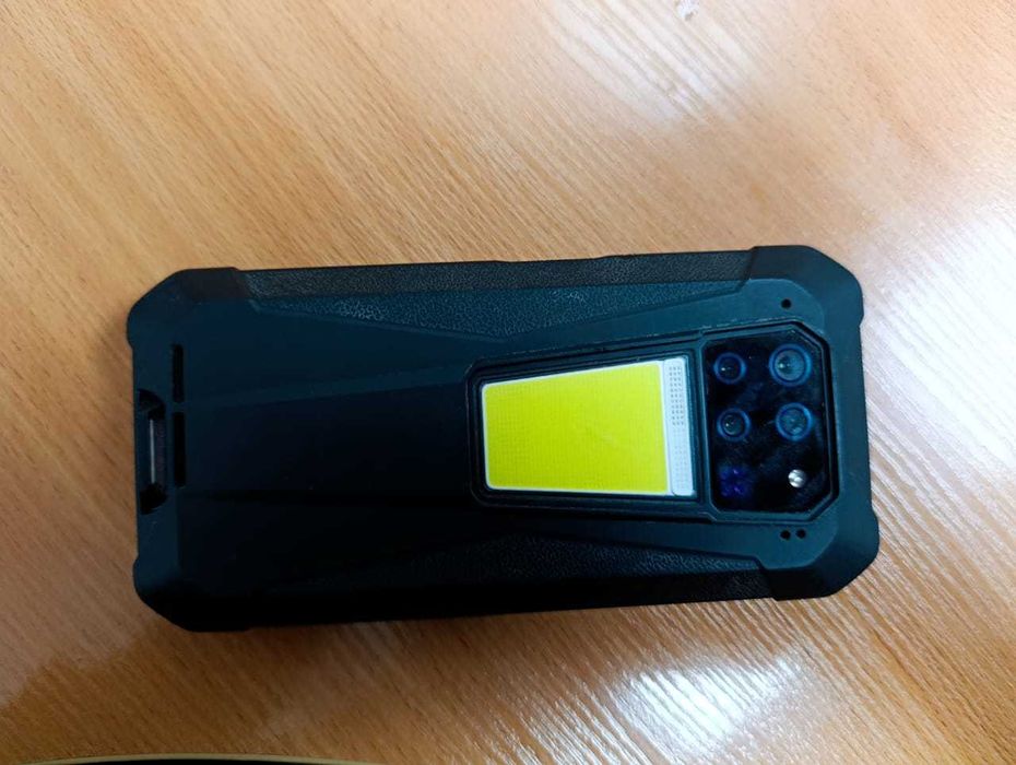 Tank 3 Pro — кинотеатр в кармане + заряд на неделю