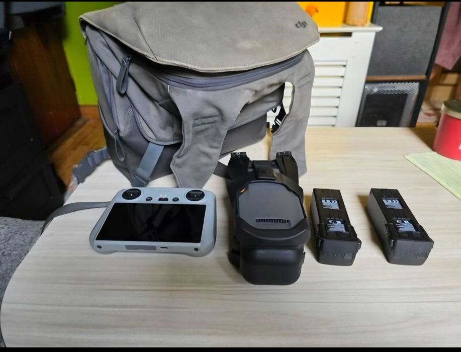 DJI Mavic 3 FlyMore Combo