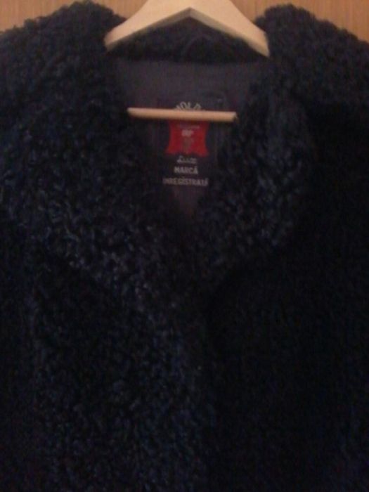 Haina de astrahan, aproape noua.