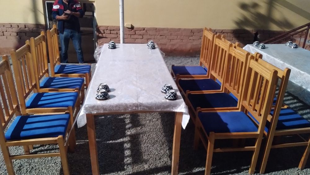 Стол стул таёр бизнес камплек сотилади