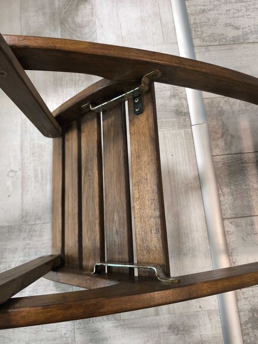 Комплект градински мебели от дърво, маса и три столаа