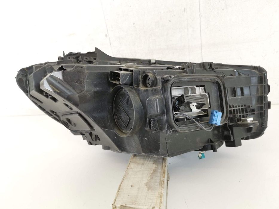 Far Stanga Full Led Digital Light Mercedes-Benz  C-Class W206 2020 202