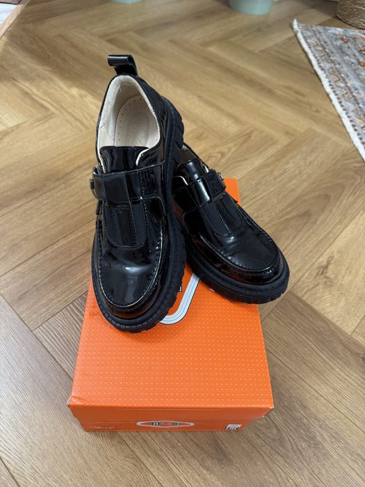 Обувь для девочки