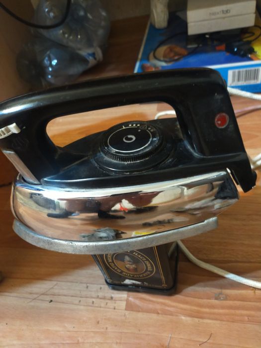 Утюги из СССР , б/ у.