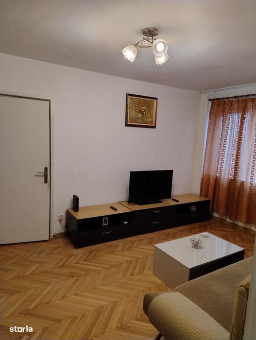 Vand apartament semidecomandat 2 camere cartier Pajura