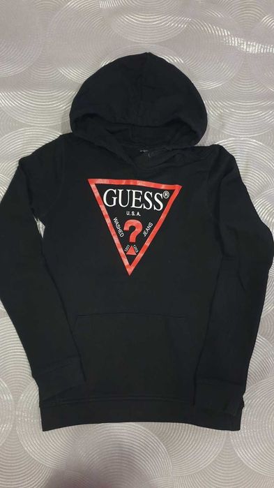 Дамски суетшър Guees