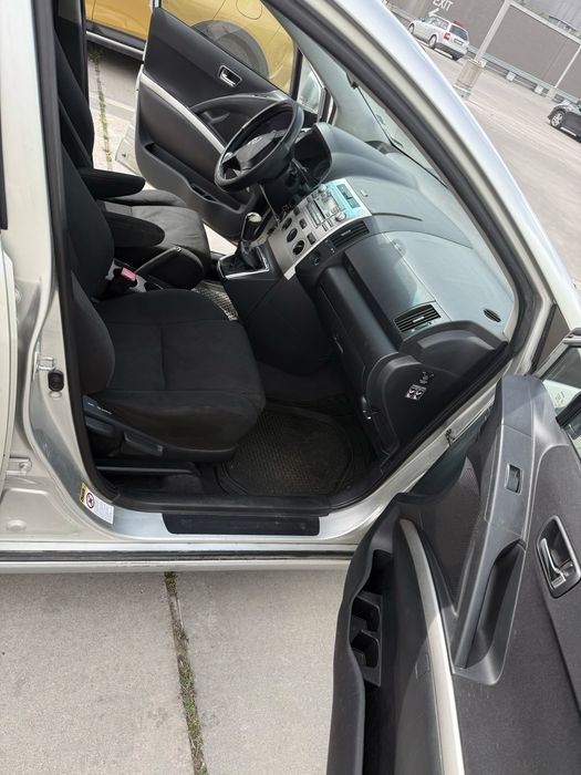 Продавам Toyota Corolla verso 2005, 1.8, 129 к.с., газ